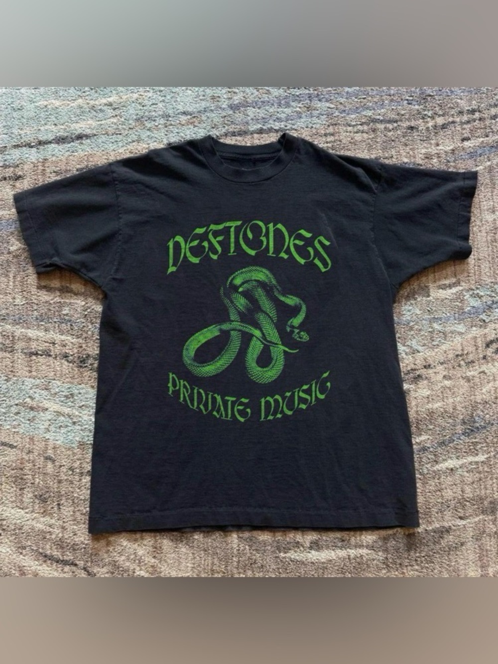 Deftones Green Snake Graphic Vintage Grunge Black T-Shirt